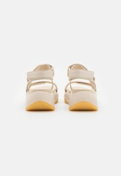 ECCO Chunky- Platform Sandals - Beige -ECCO Store c60d4a9585ff43489d9260dcd5b40ccc